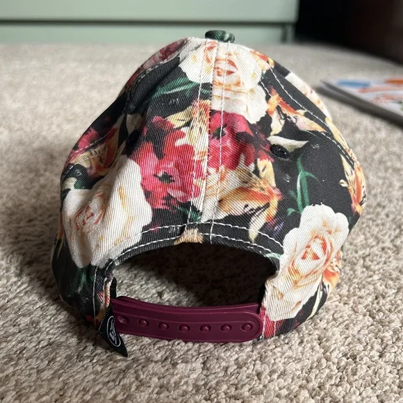 LP SnapBack Hat - Picture 3 of 6